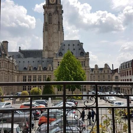 T2 Sur Les Places Аррас Экстерьер фото